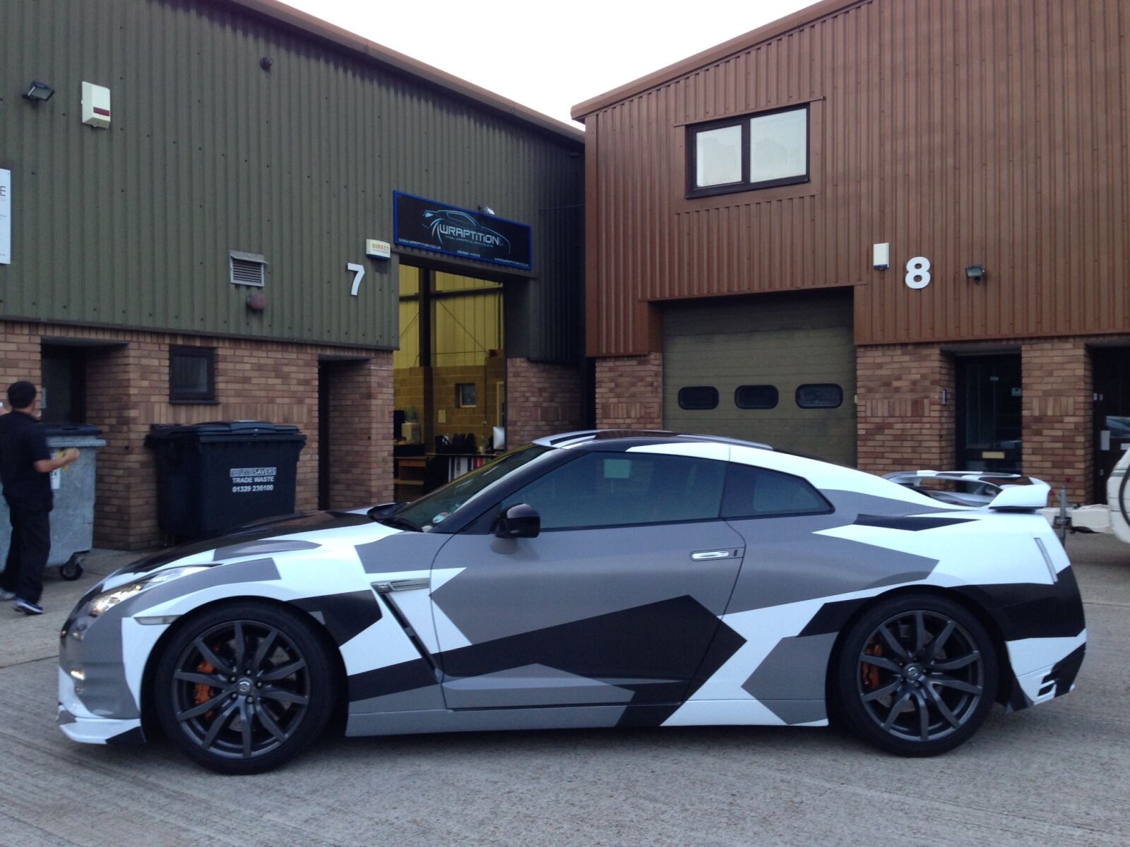 iPhone 5 back camera 4.12mm f/2.4 sample photo. Wrap, car wrap, car photography