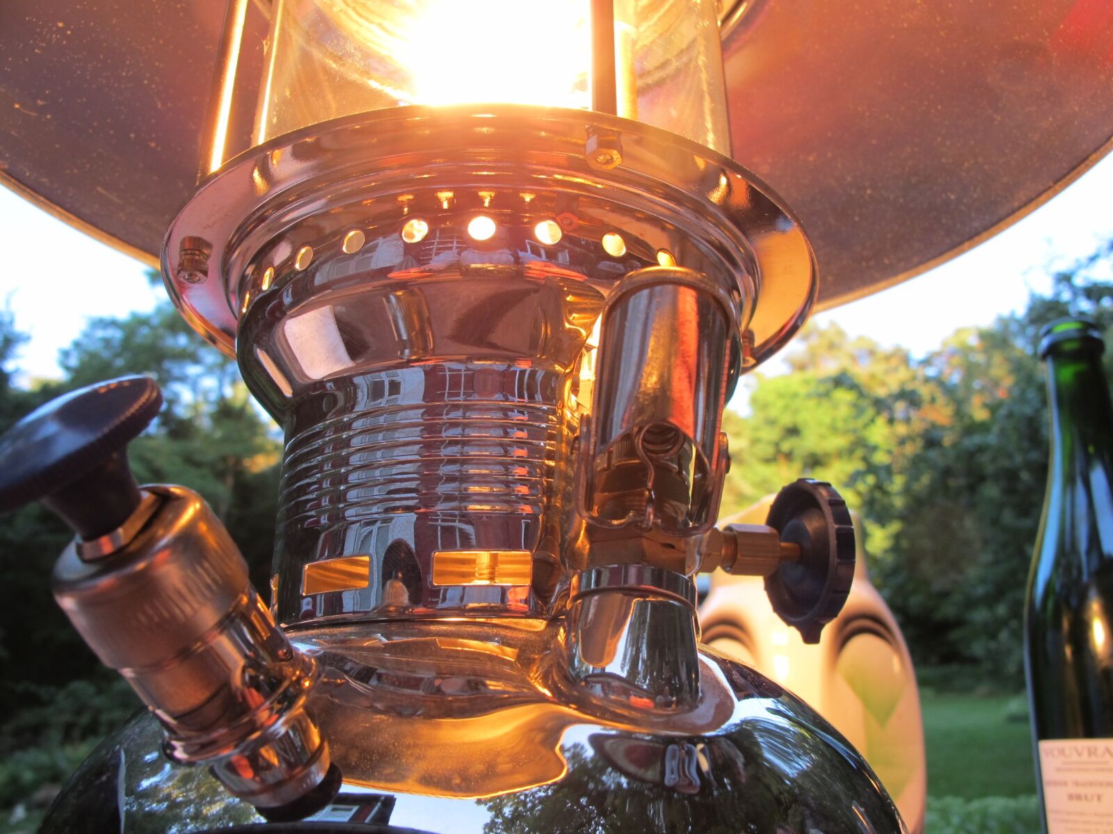 Canon PowerShot G11 sample photo. Lamp, garden, petromax photography