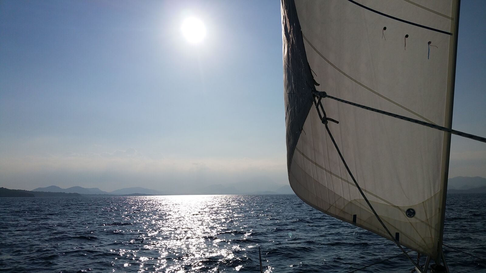 Samsung Galaxy S5 LTE-A sample photo. Boat, sailing, sky photography