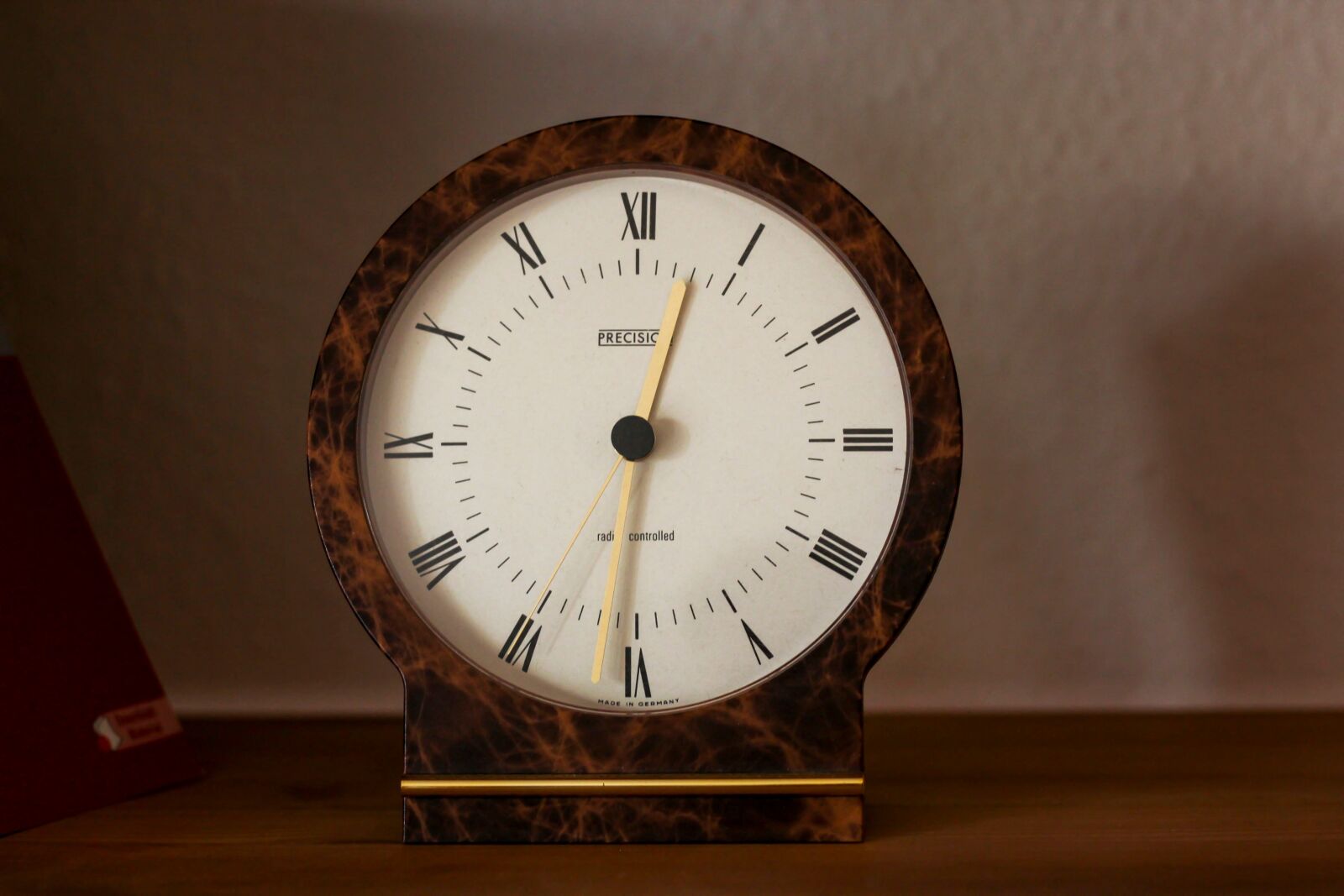 Canon EF 50mm F1.8 STM sample photo. Clock, time, time of photography