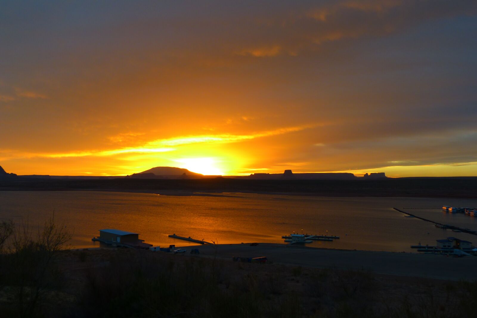 Panasonic Lumix DMC-FZ40 (Lumix DMC-FZ45) sample photo. Sunrise, utah, lake powell photography