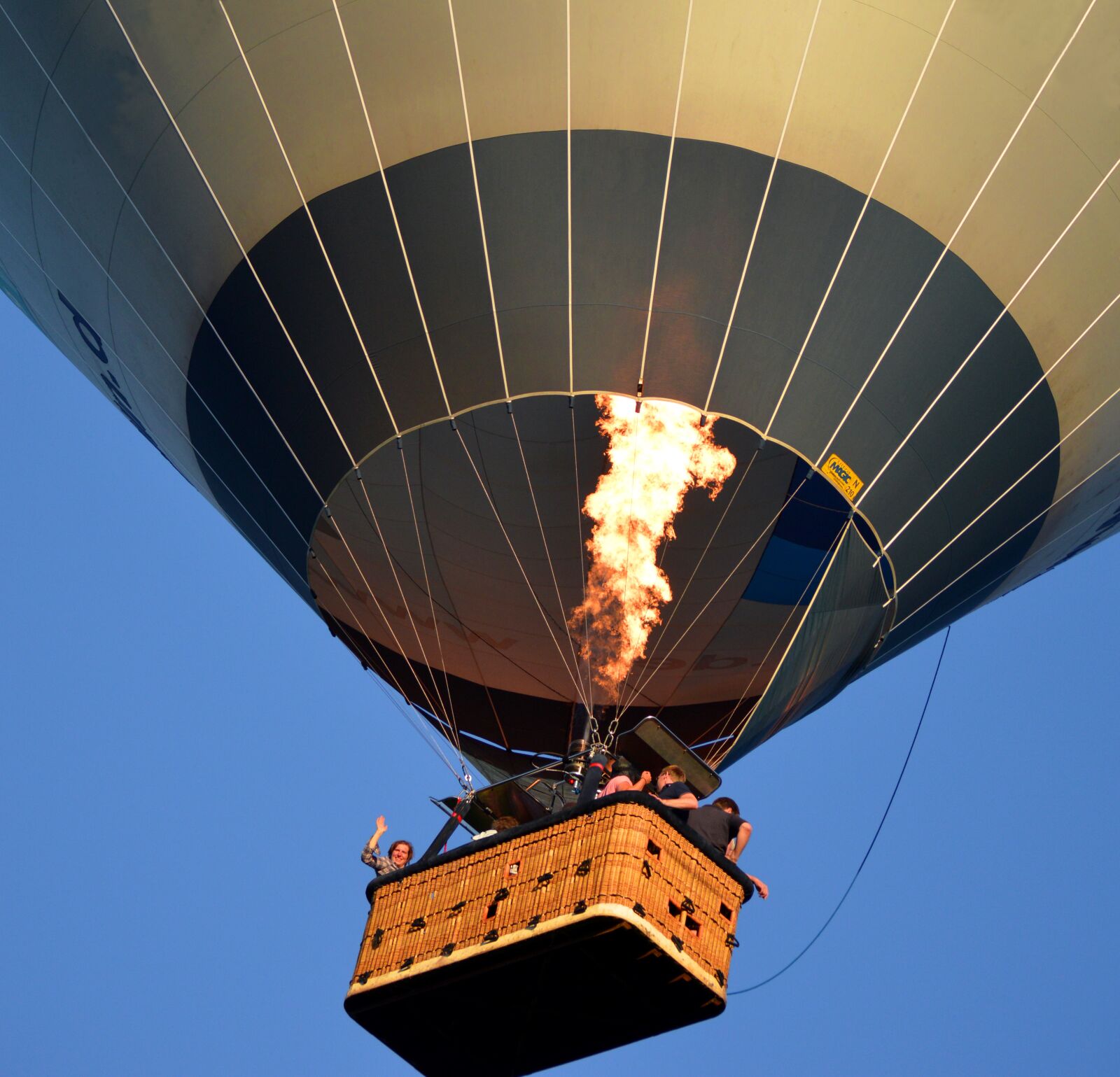 Nikon D3200 sample photo. Hot air balloon, balloon photography