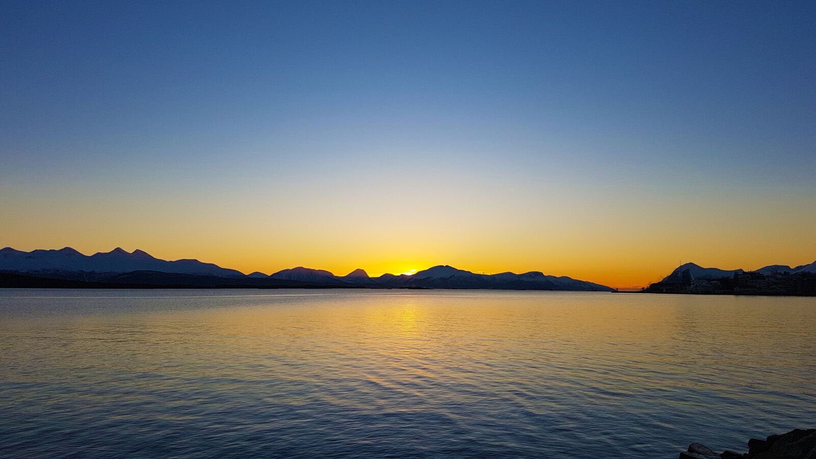 Samsung Galaxy S7 Edge sample photo. Sunset, the dawning, water photography