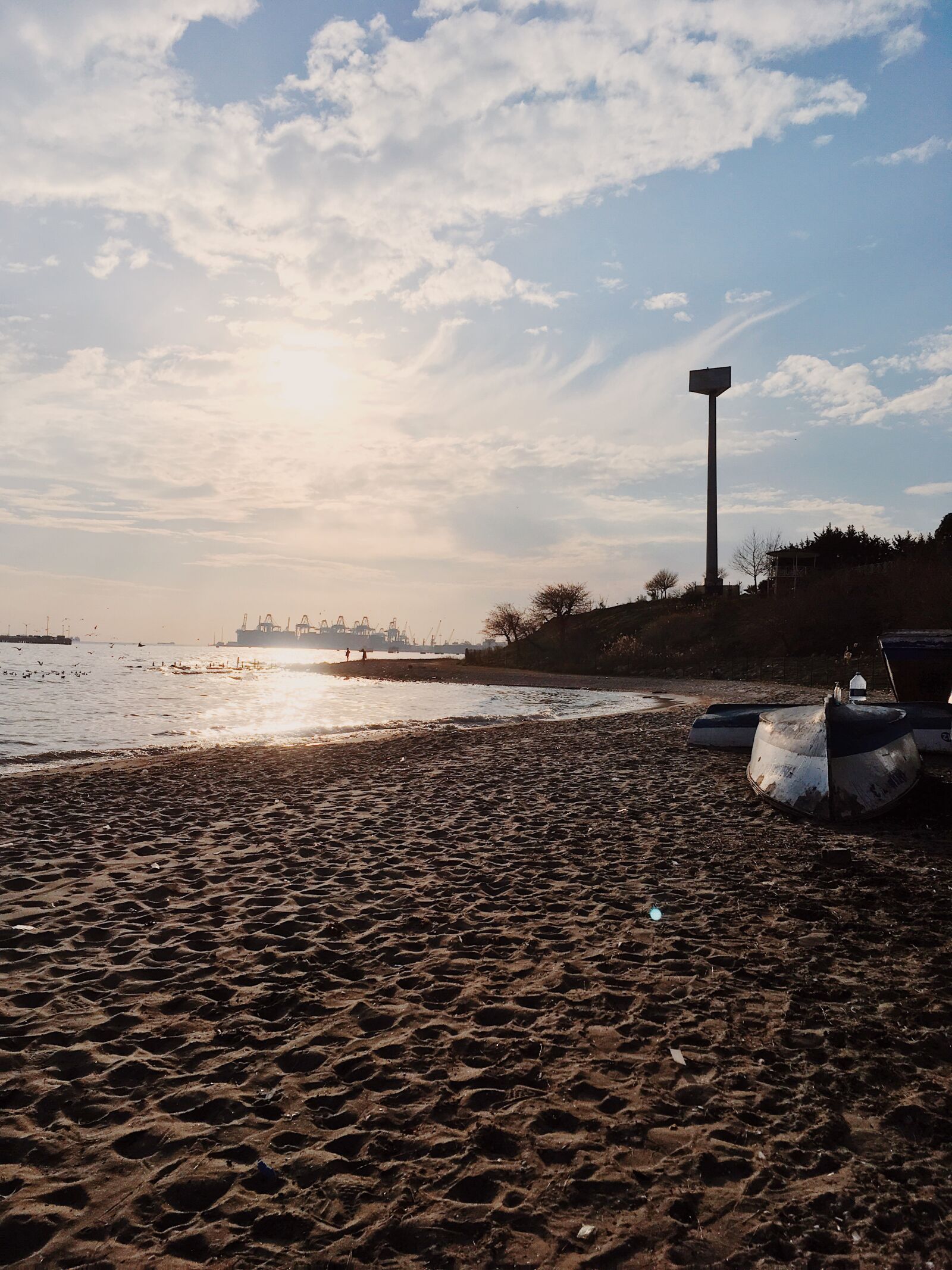 iPhone SE back camera 4.15mm f/2.2 sample photo. Istanbul, turkey, sea photography