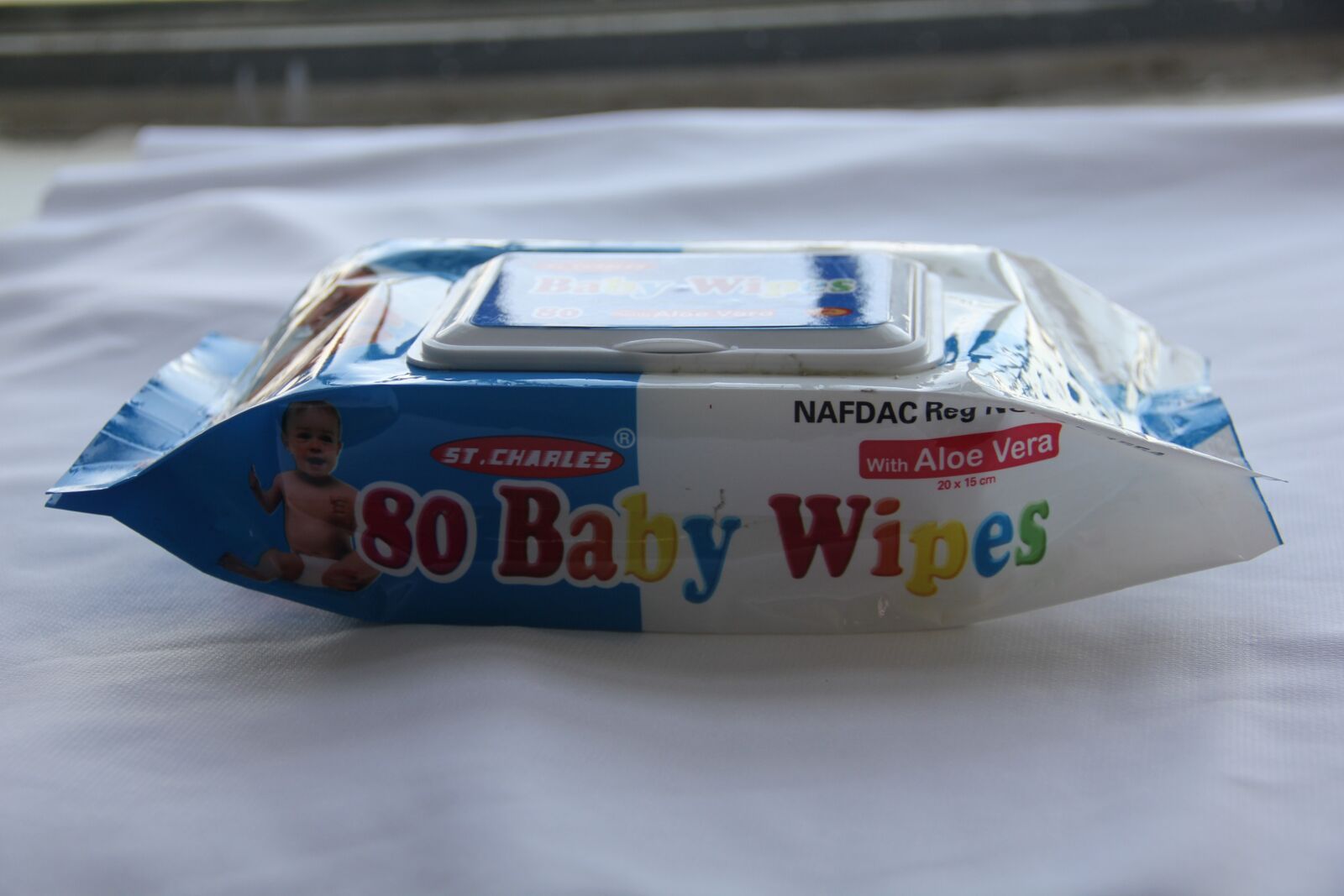 Canon EF-S 18-135mm F3.5-5.6 IS sample photo. Disinfecting wipes, alcohol wipes photography
