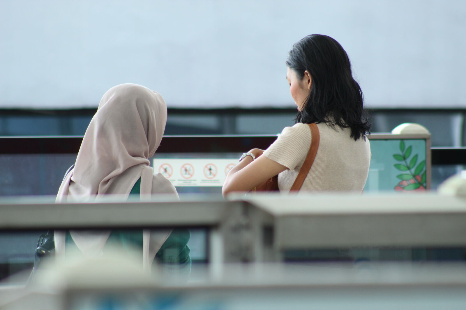 Canon EF 75-300mm f/4-5.6 sample photo. Waiting for next train photography