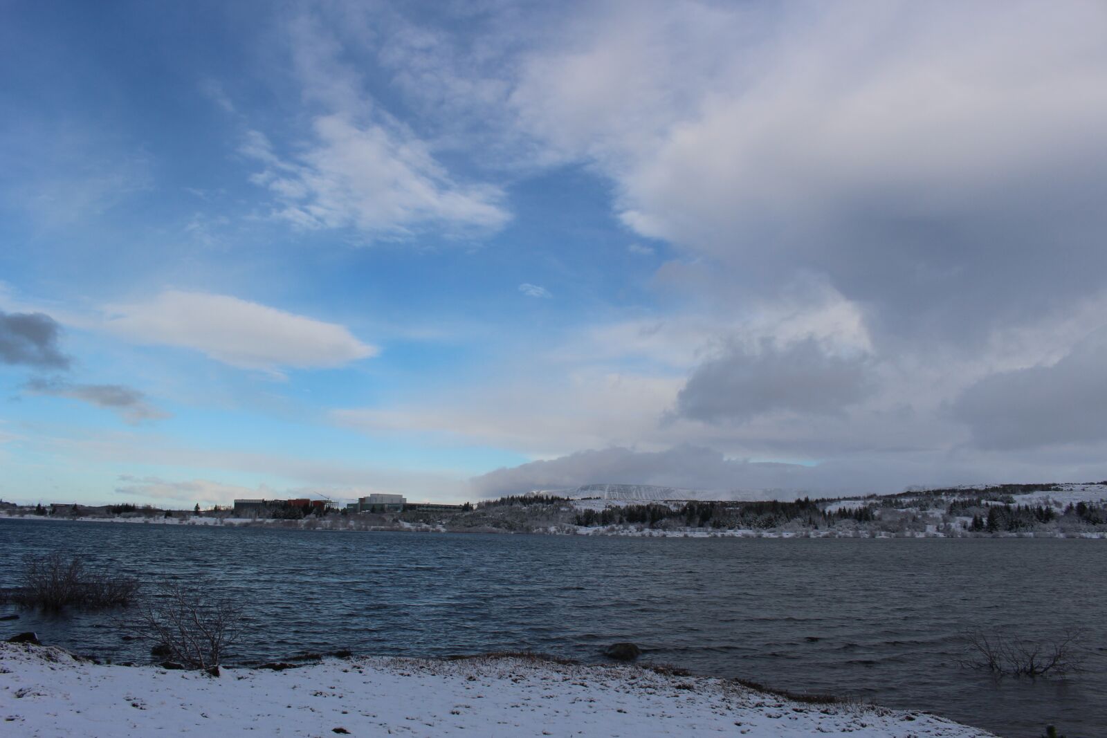 Canon EOS 100D (EOS Rebel SL1 / EOS Kiss X7) sample photo. Body of water, no photography