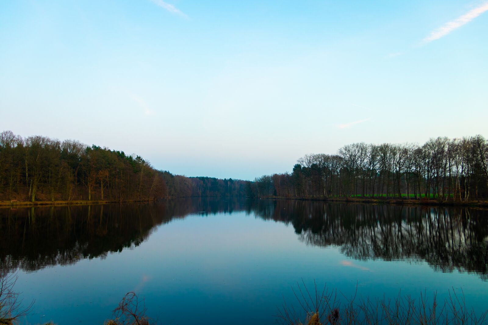 Canon EOS 200D (EOS Rebel SL2 / EOS Kiss X9) sample photo. Lake, landscape, water photography