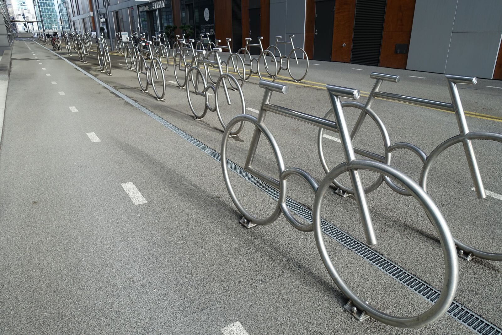 Sony Cyber-shot DSC-RX100 III sample photo. Bicycle, biking, parking photography
