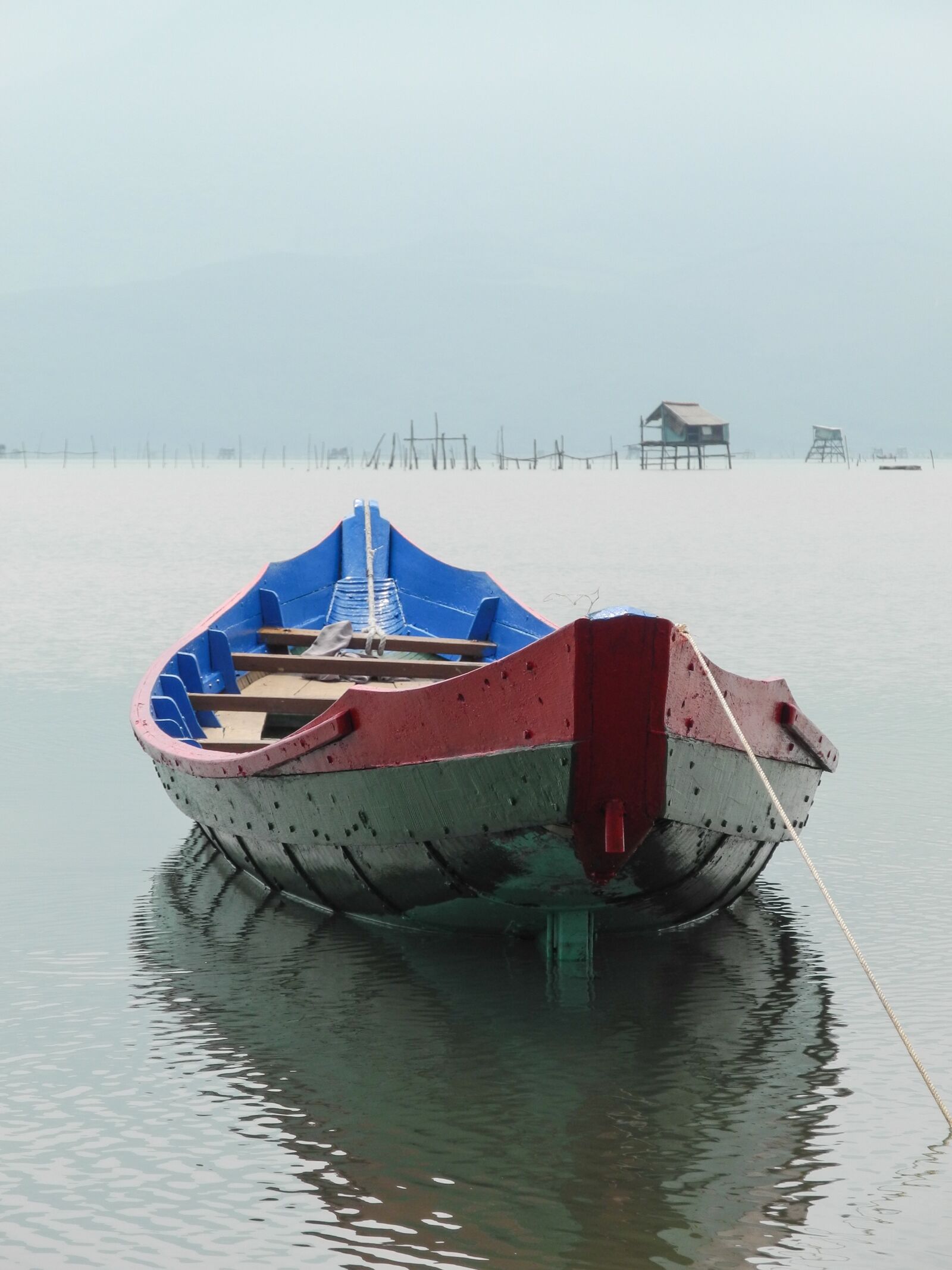 Nikon Coolpix P7100 sample photo. Oyster farm, vietnam, lake photography