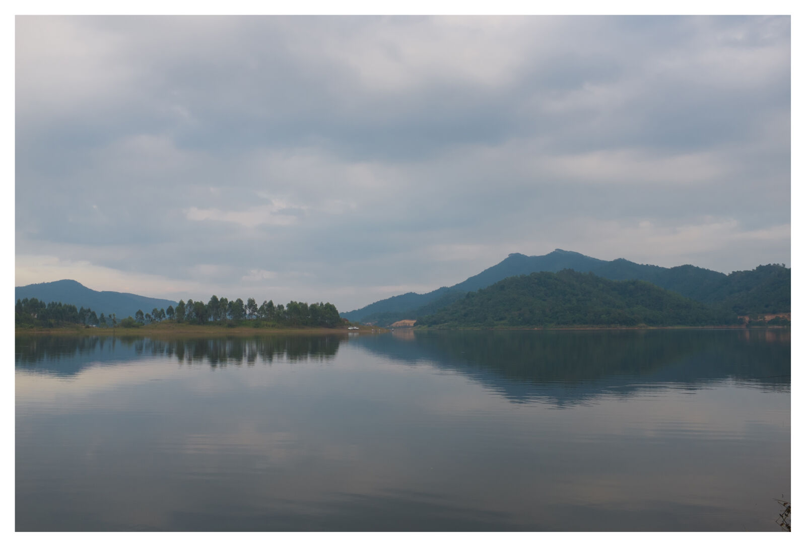 Fujifilm X100T sample photo. Lake photography