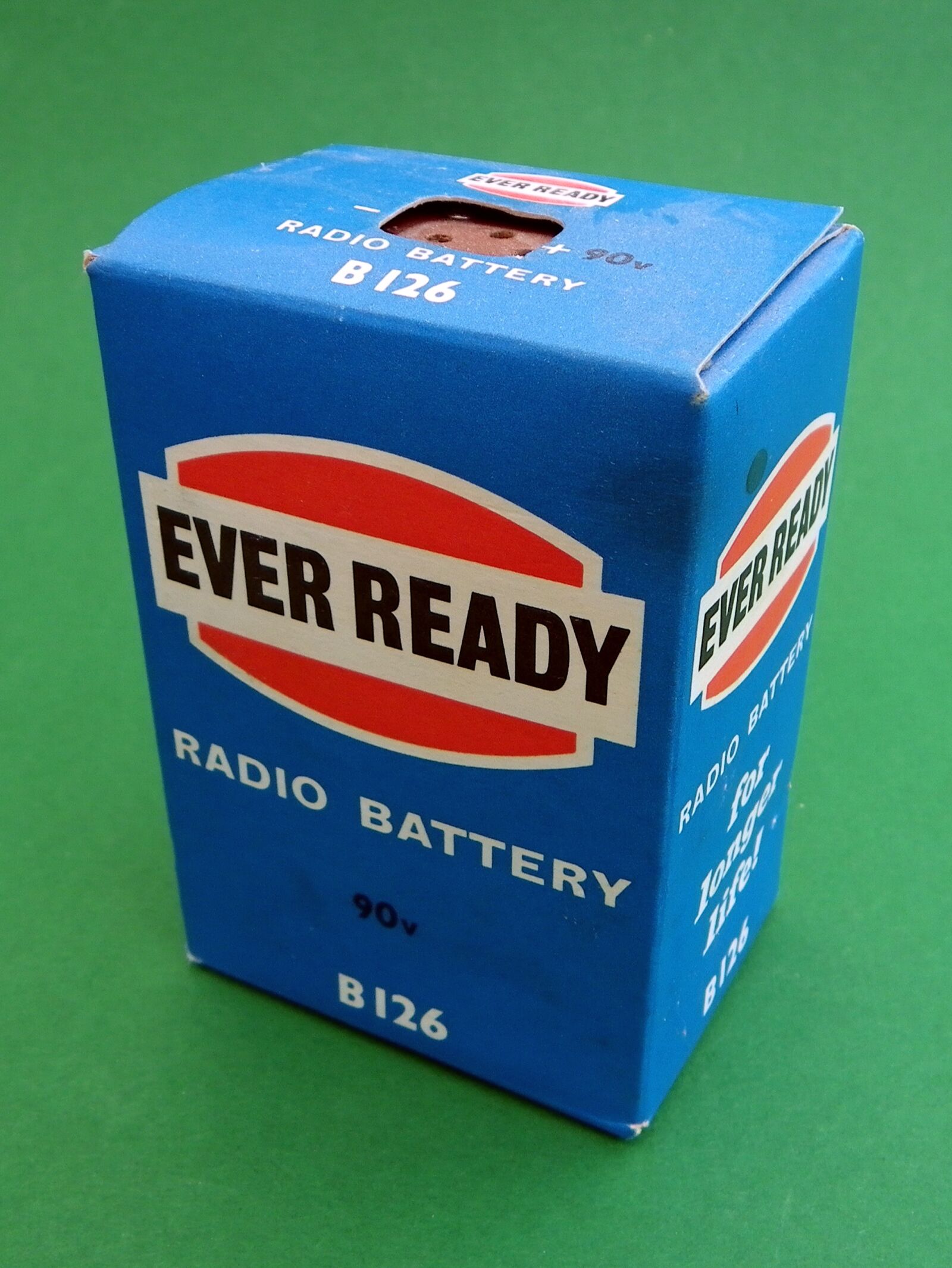 Pentax X90 sample photo. Radio, battery, 90 photography