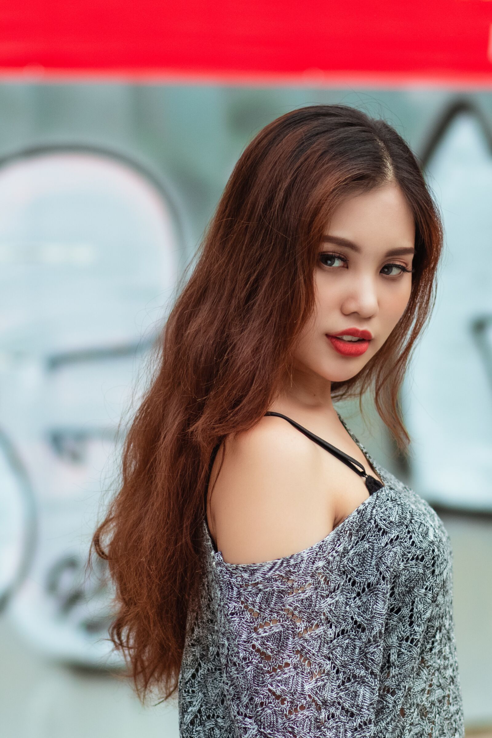 Canon EOS 80D + Canon EF 85mm F1.8 USM sample photo. Girl, woman, young photography