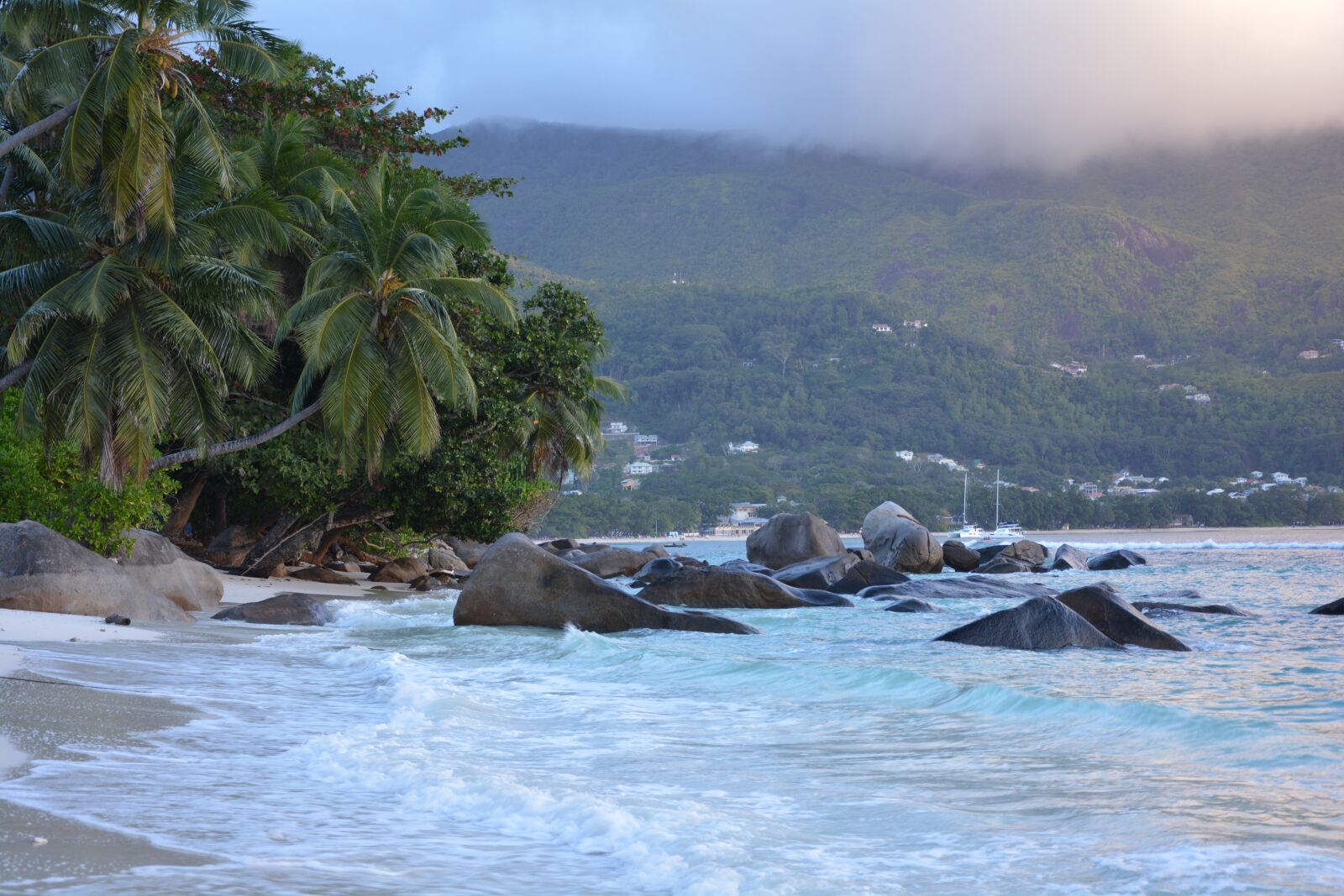 Nikon D5200 sample photo. Seychelles, beach, sea photography