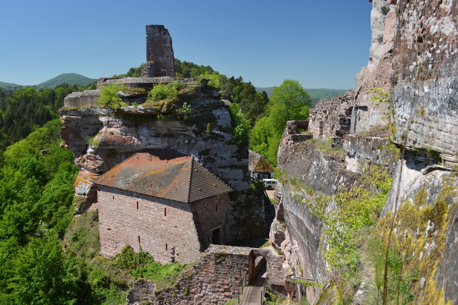 Nikon D3200 sample photo. Castle, keep of alt-dahn photography