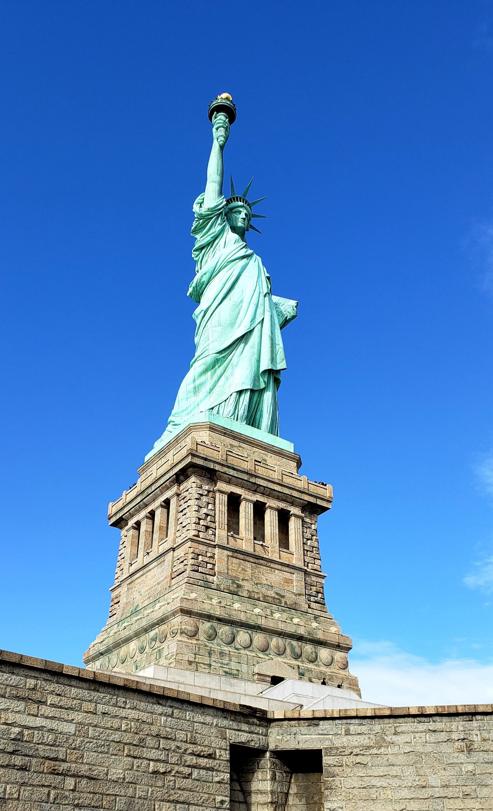 Samsung Galaxy S9+ sample photo. Statue of liberty, blue photography