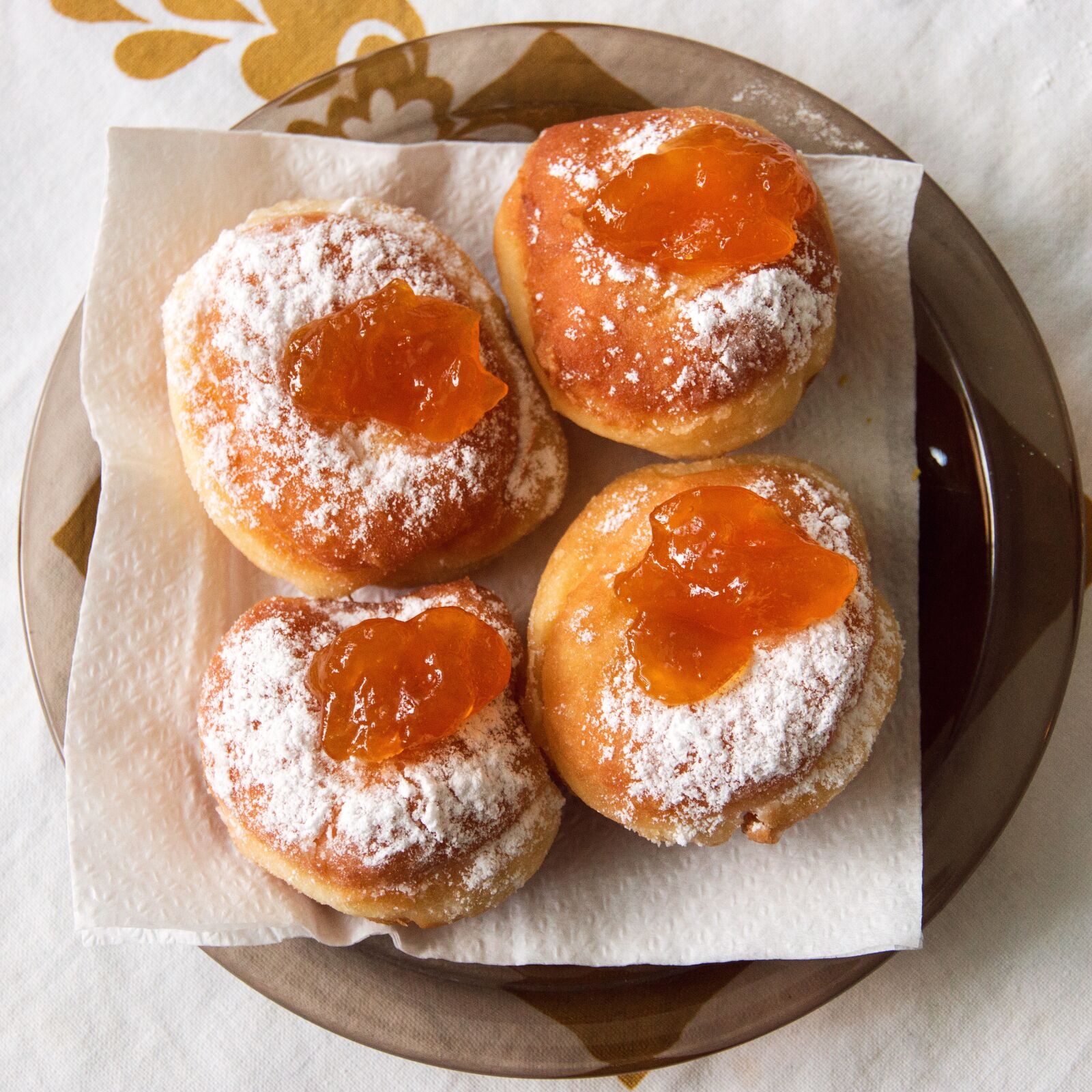 Canon EOS 70D sample photo. Buns, donuts, meal photography