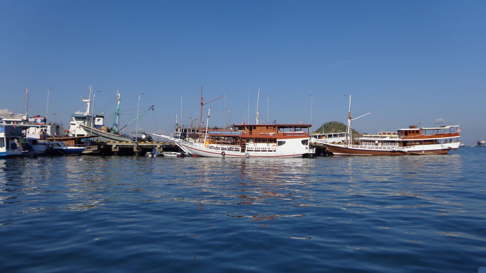 Sony Cyber-shot DSC-W730 sample photo. Boat, harbour, labuan bajo photography