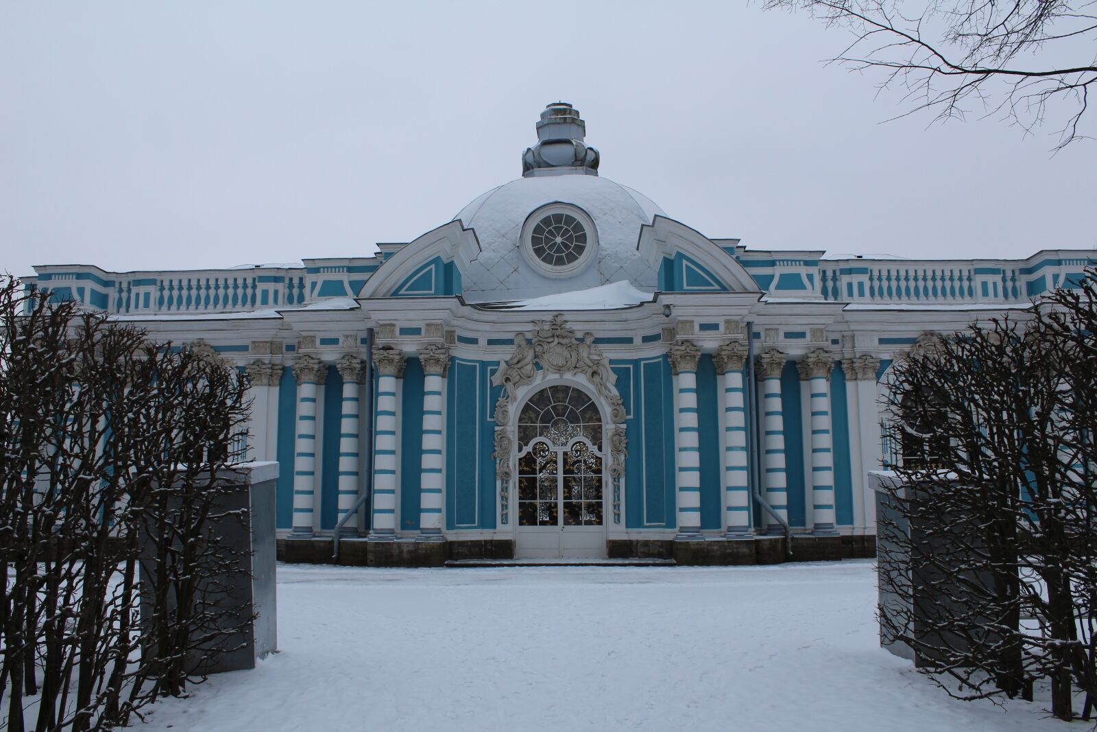 Canon EOS 1300D (EOS Rebel T6 / EOS Kiss X80) sample photo. Showplace, russia, pushkin photography