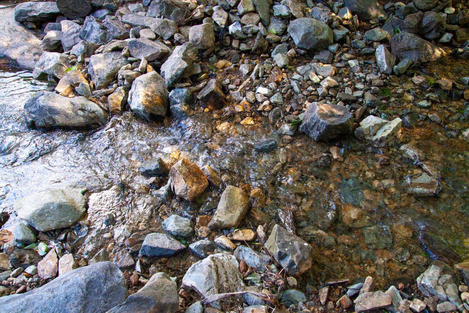 Tamron SP AF 17-50mm F2.8 XR Di II LD Aspherical (IF) sample photo. The creek, streams, valley photography