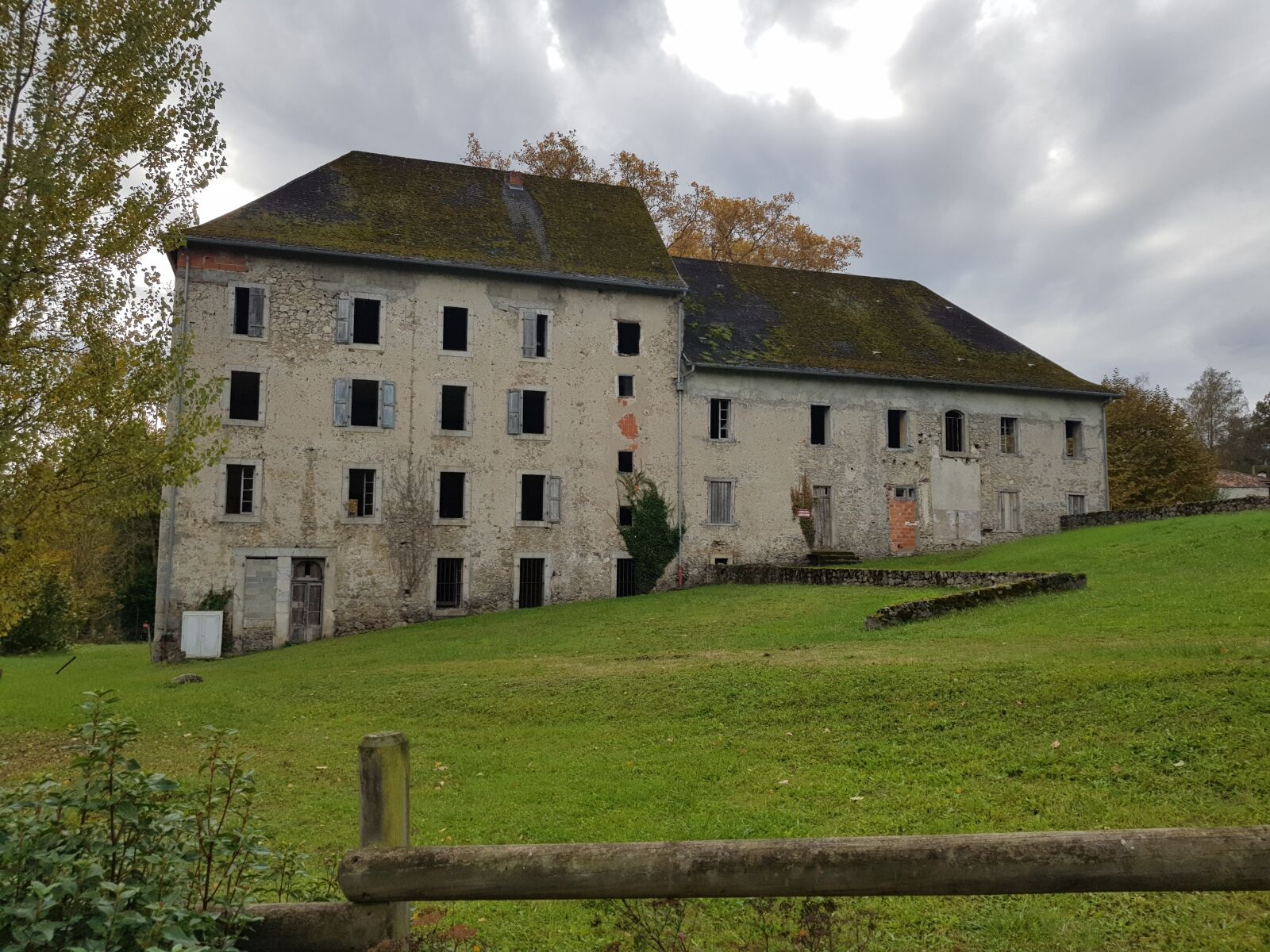 Samsung Galaxy S8 sample photo. Ruin, building, castle photography