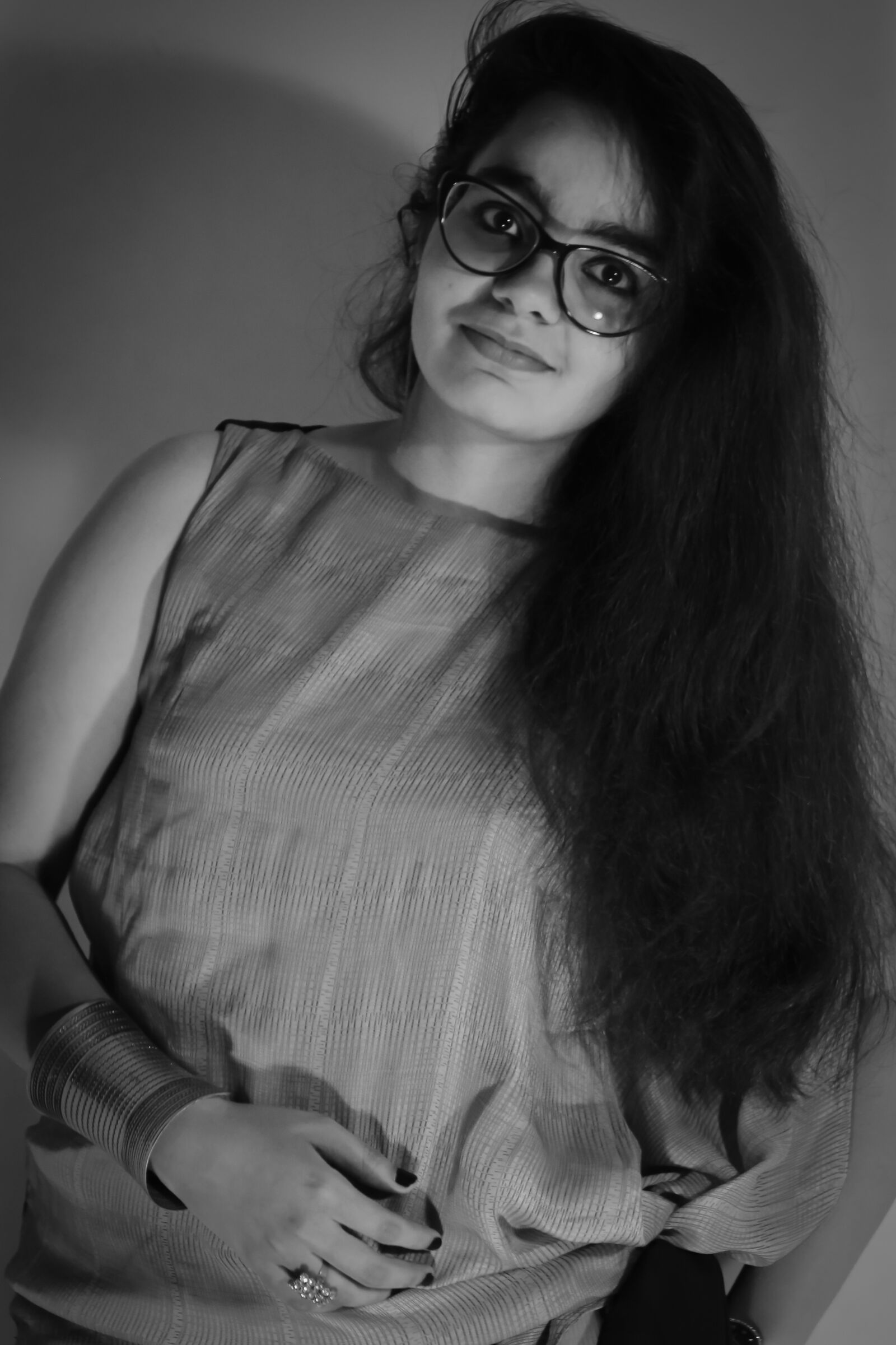 Canon EOS 1300D (EOS Rebel T6 / EOS Kiss X80) sample photo. Eye, specs, hair photography