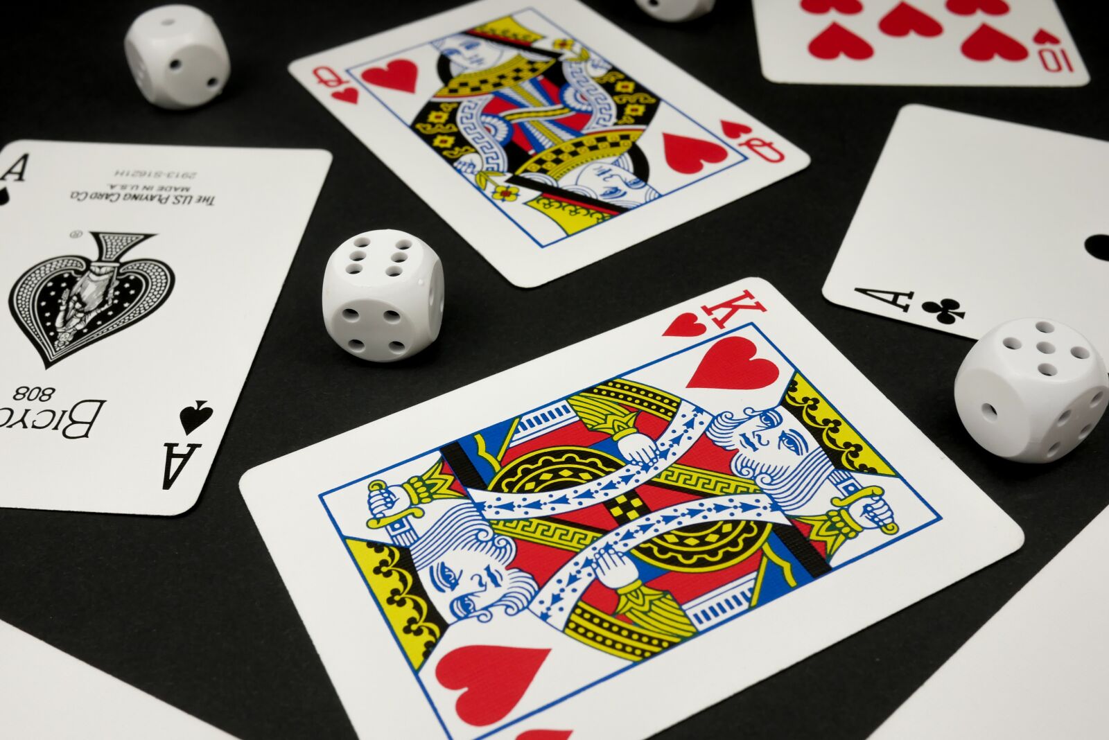 LUMIX G 20/F1.7 II sample photo. Card, poker, gaming photography