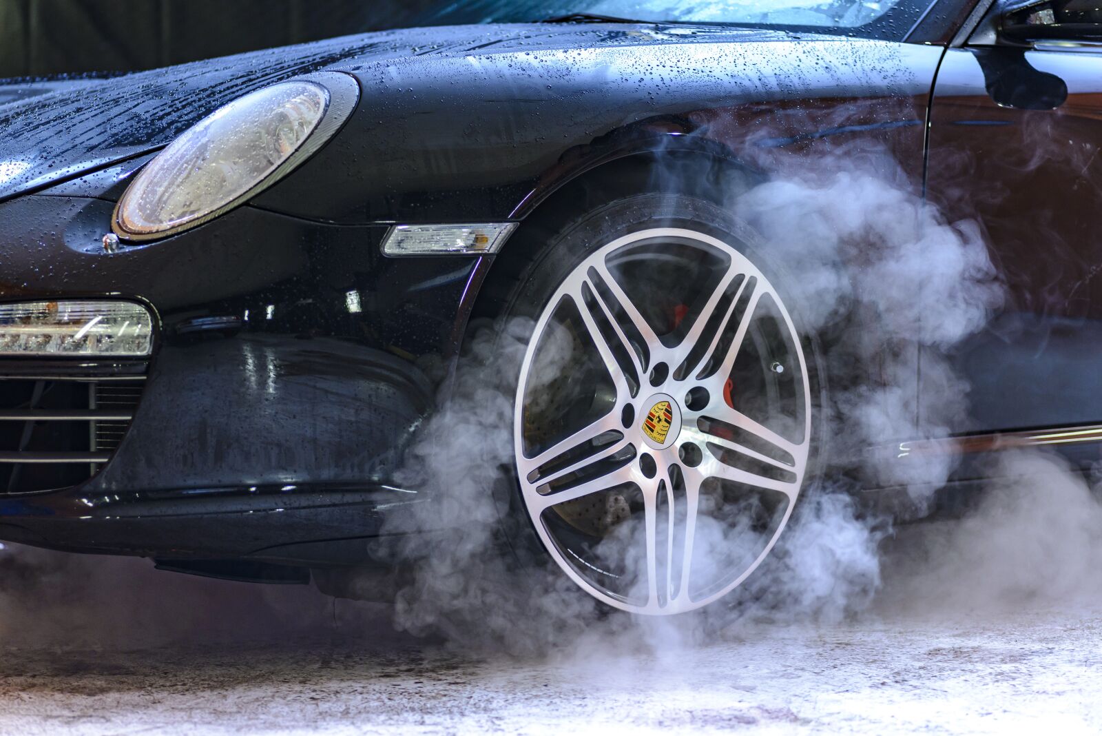 Tokina AT-X Pro 100mm F2.8 Macro sample photo. Garage, car wash, car photography