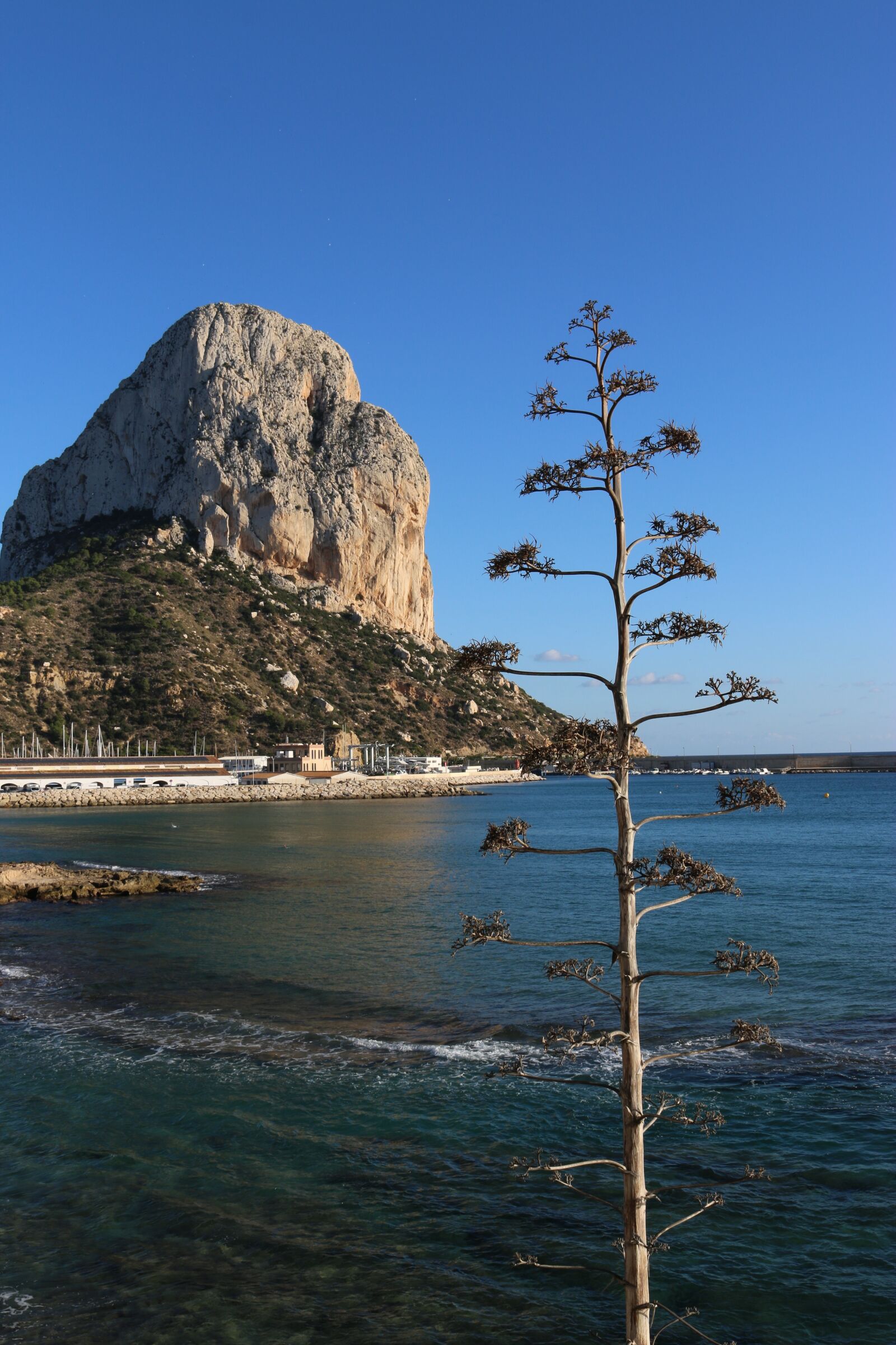 Canon EOS 70D sample photo. Spain, sea, rock photography