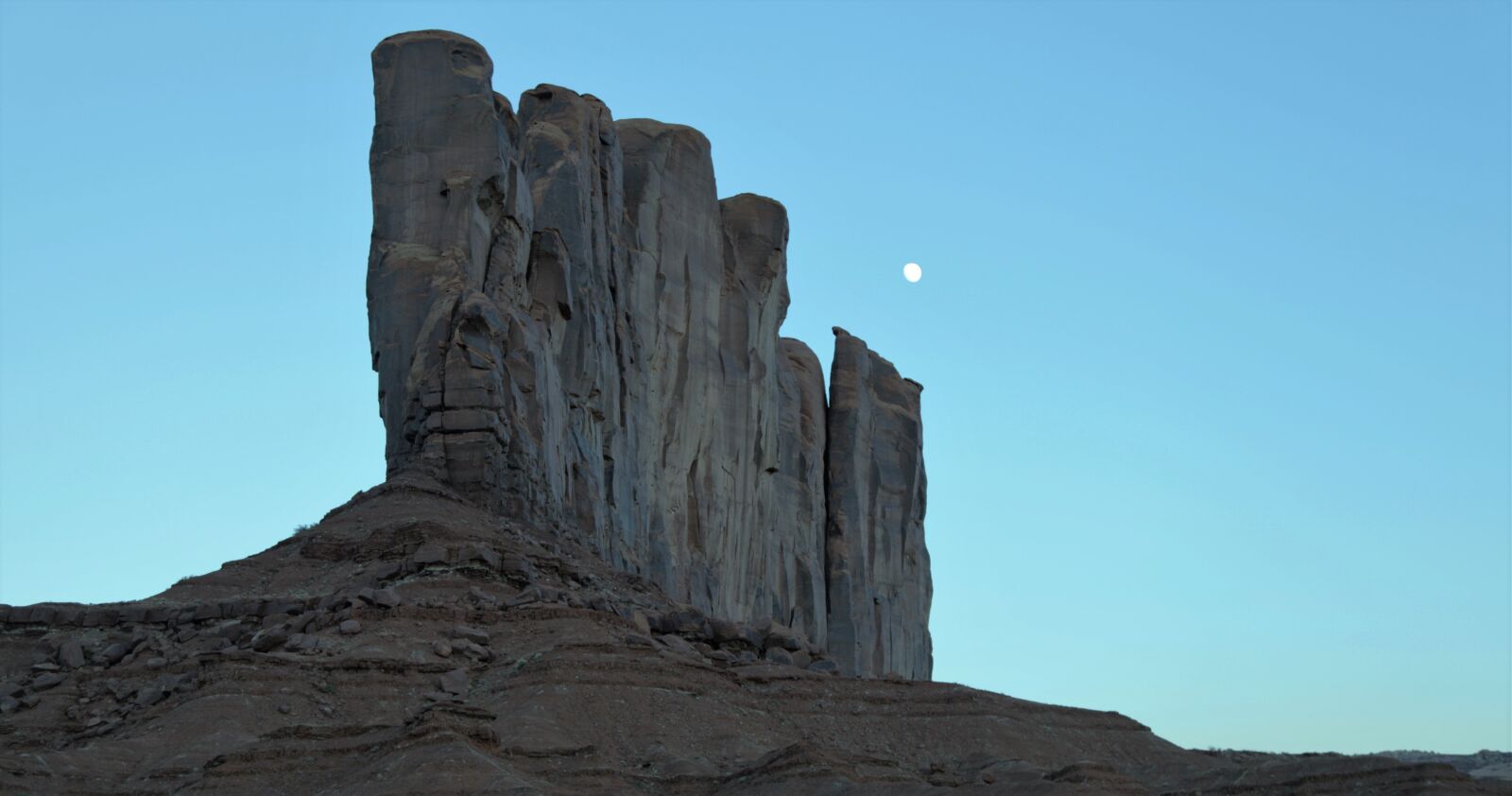 Canon EOS 5D Mark II sample photo. Monument valley, landscapes, desert photography
