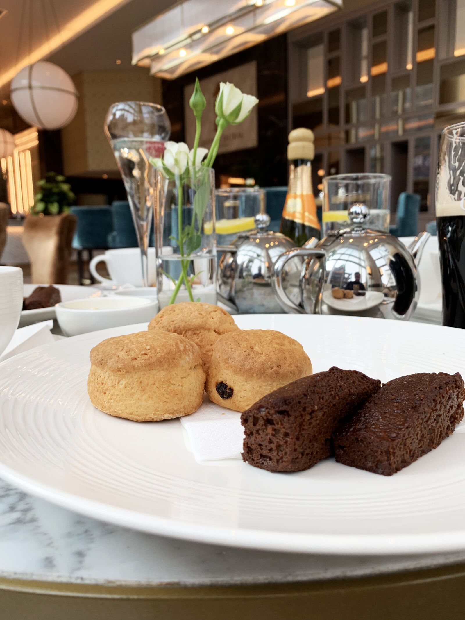 iPhone XS Max back dual camera 4.25mm f/1.8 sample photo. Afternoon tea, hotel, restaurant photography