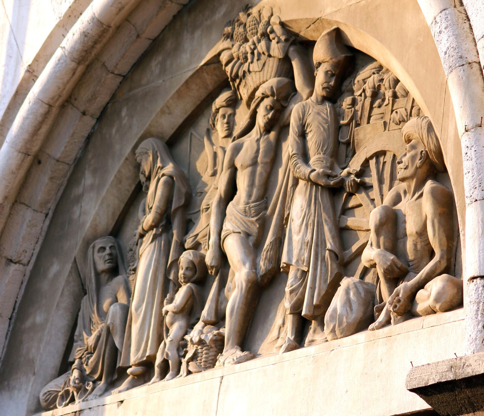 Canon EOS 550D (EOS Rebel T2i / EOS Kiss X4) sample photo. Sculpture, statue, old, ancient photography