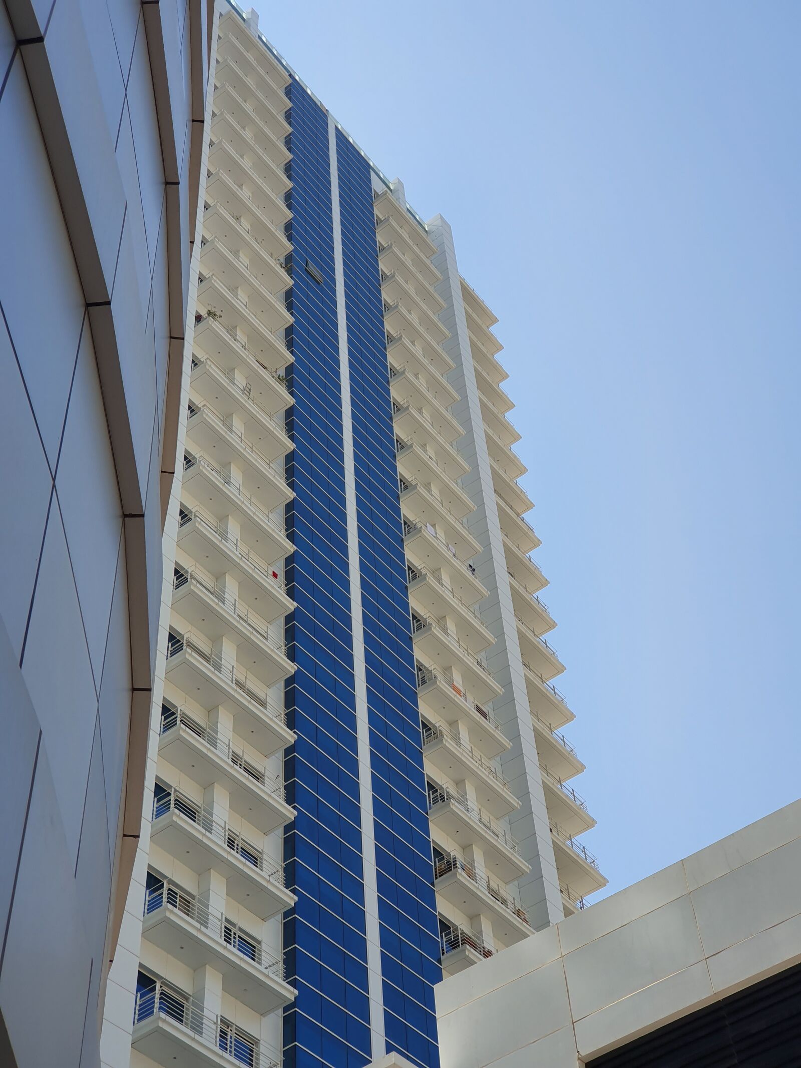 Samsung SM-G973F sample photo. Cityscape, city, tall photography