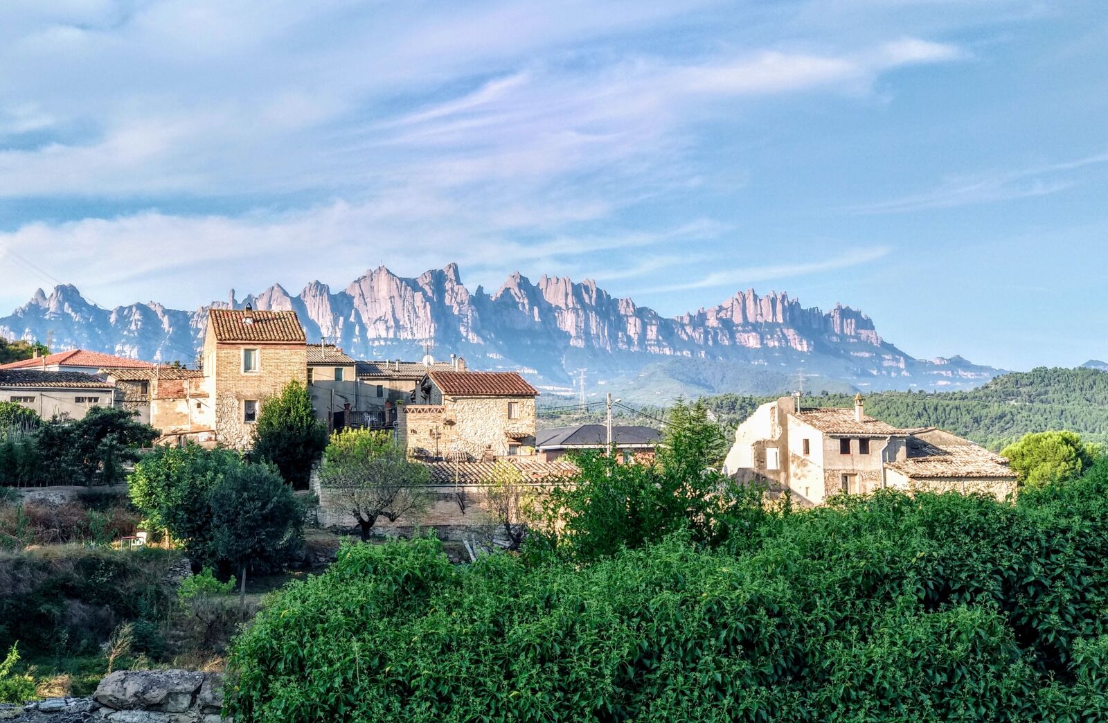 Xiaomi Mi A1 sample photo. Mountain, house, sky photography
