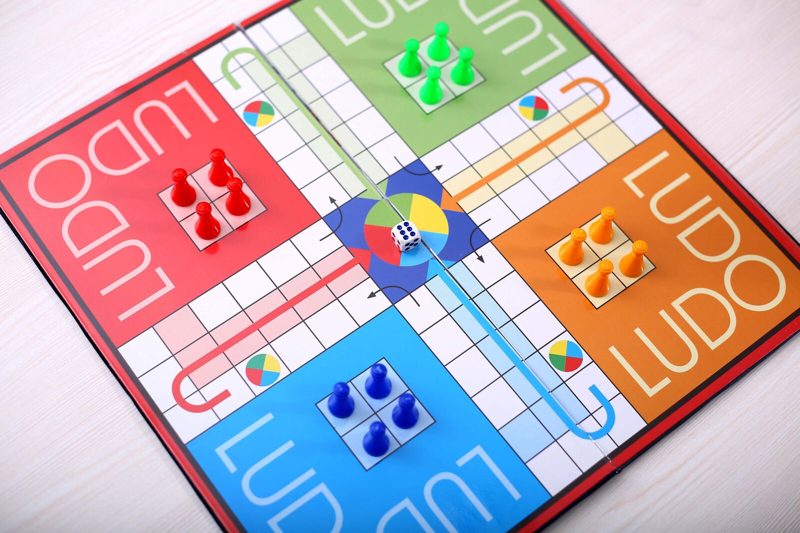 Canon EF 50mm F1.8 STM sample photo. Game, board, ludo photography