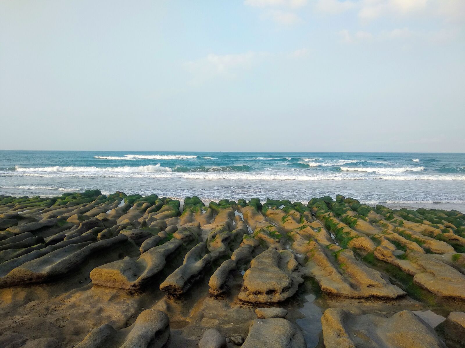 Xiaomi Mi A1 sample photo. Stone groove, scenery, wave photography