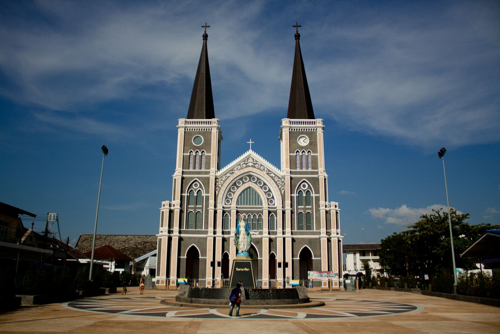 Canon EOS 50D + Canon EF-S 18-55mm F3.5-5.6 IS sample photo. Church of christ, immaculate photography