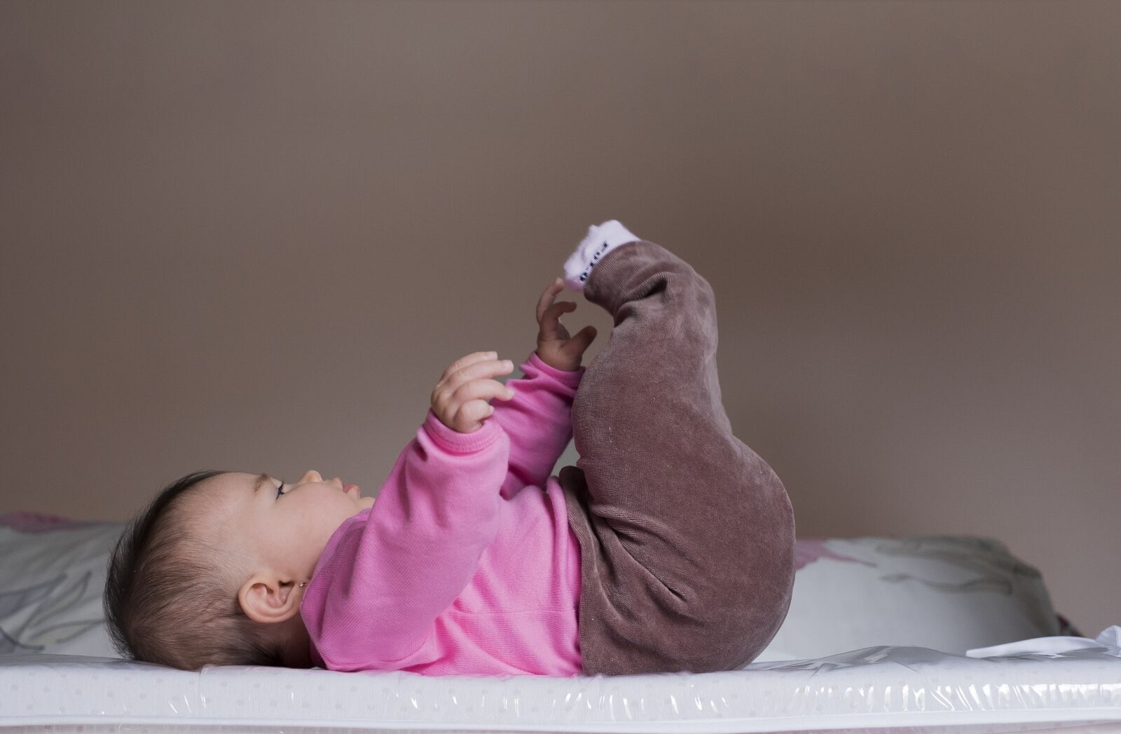Fujifilm X-T1 + Fujifilm XF 35mm F1.4 R sample photo. Baby, child, happy photography