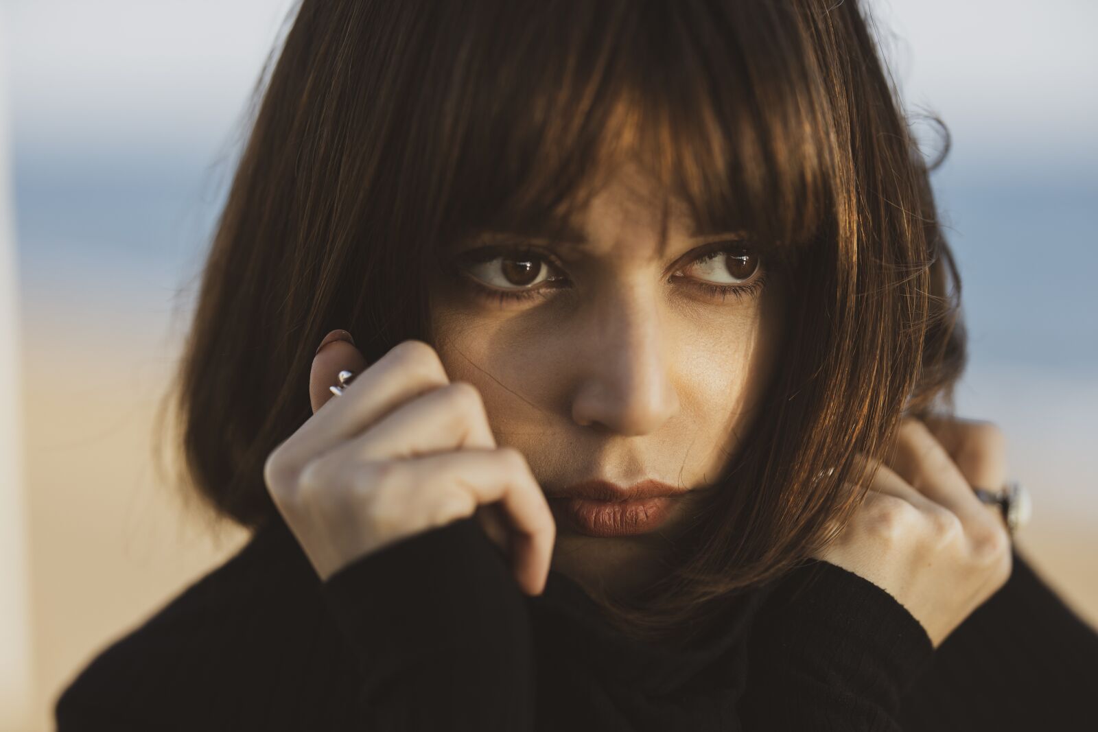 Canon RF 85mm F1.2L USM sample photo. Model, woman, pose photography