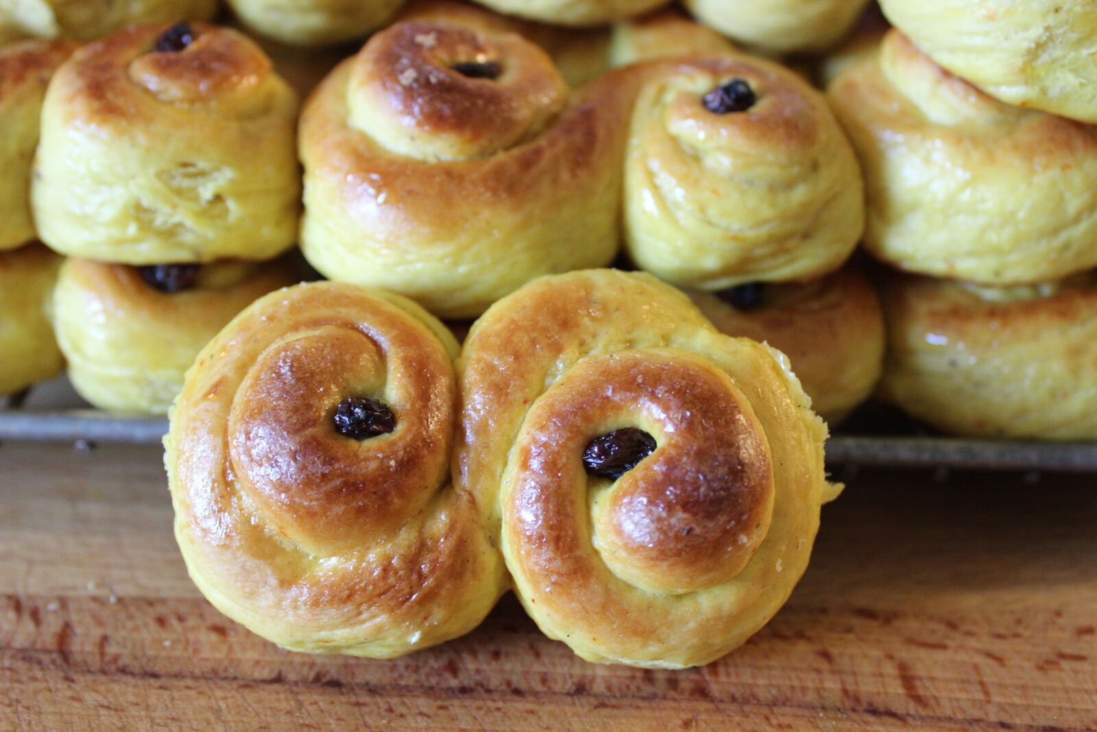 Canon EOS 600D (Rebel EOS T3i / EOS Kiss X5) sample photo. Lussekatter, saffransbullar, advent photography