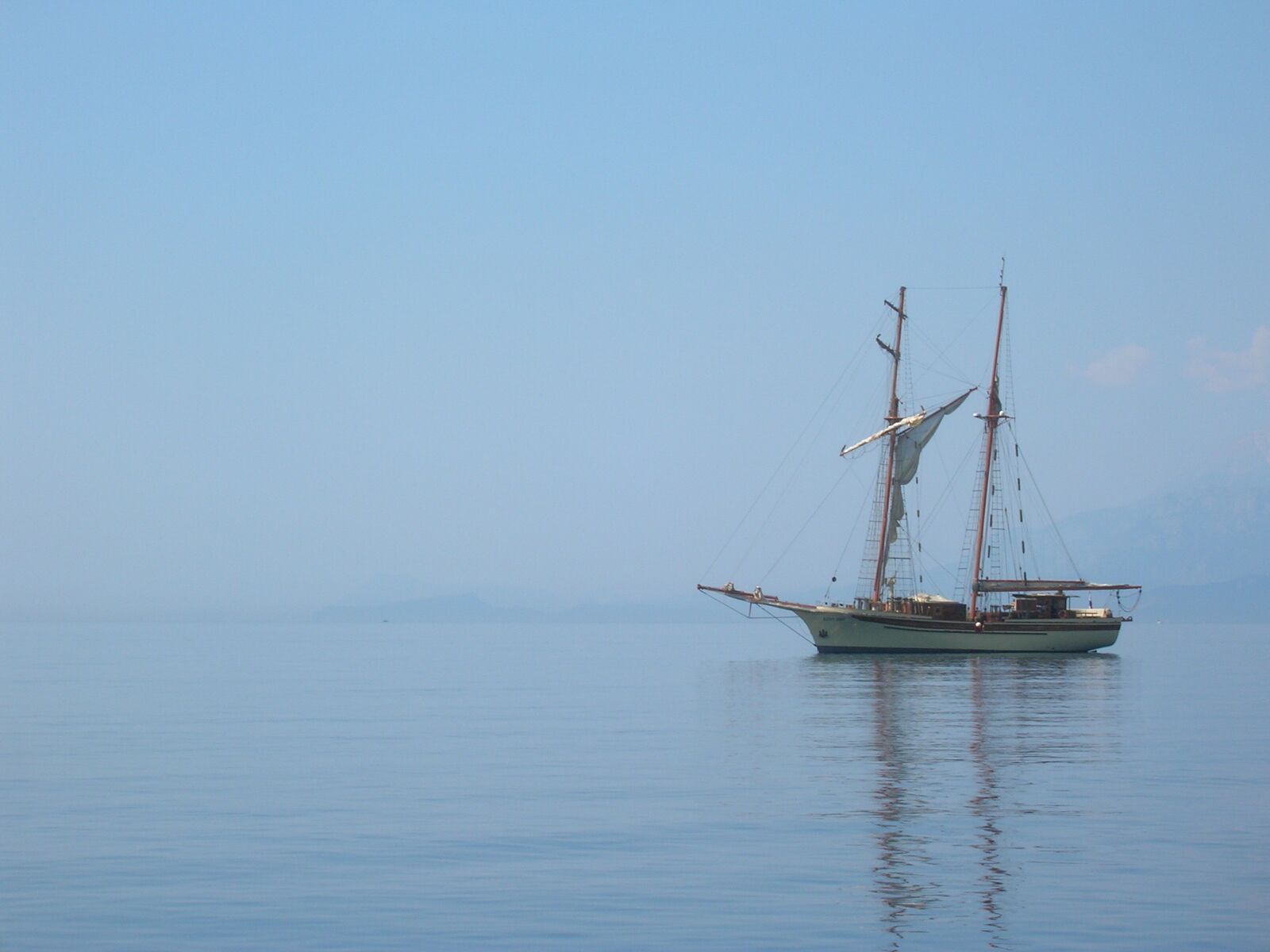 Nikon E5600 sample photo. Sea, sail, silence photography