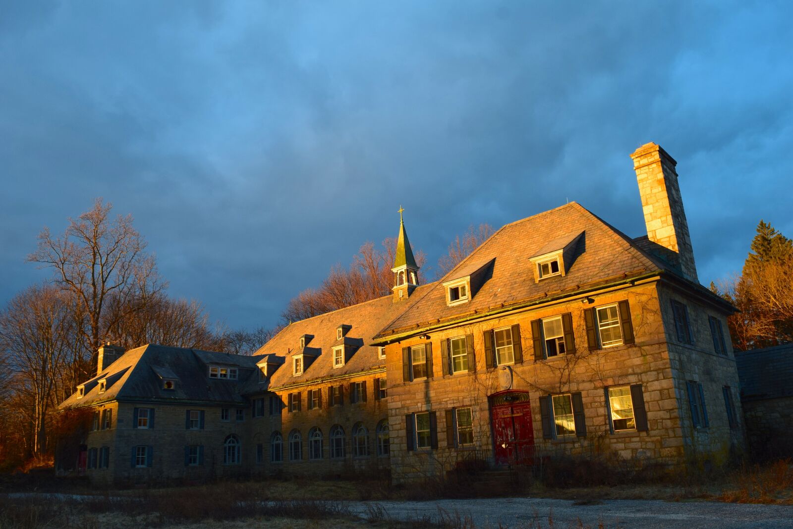 Nikon D3300 sample photo. Monastery, sunrise, sunlight photography