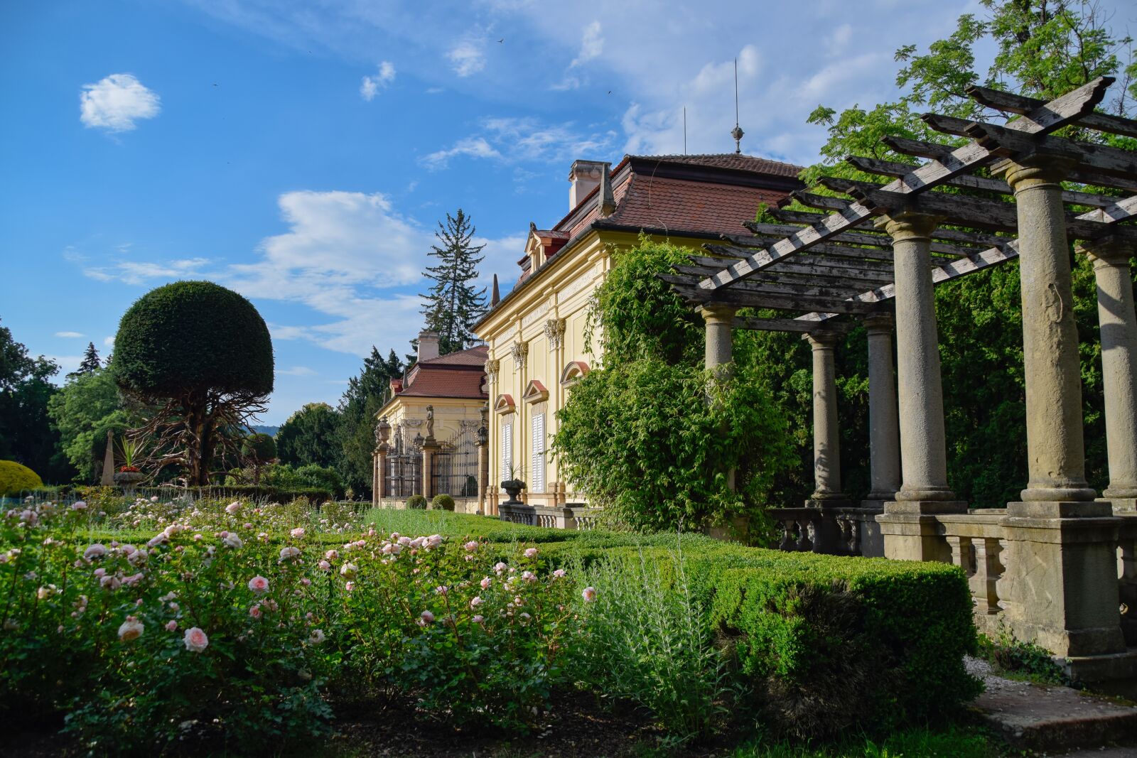 Tamron 18-200mm F3.5-6.3 Di II VC sample photo. Castle, architecture, historically photography
