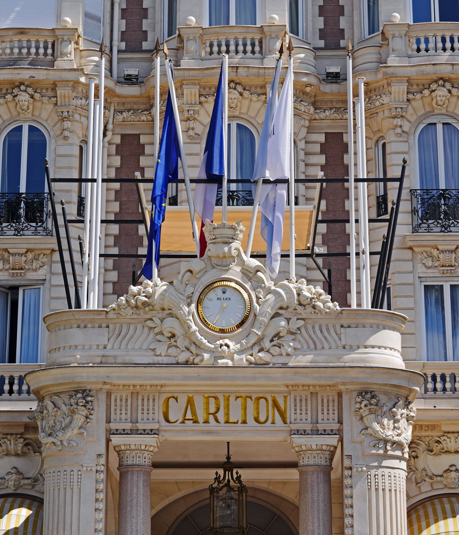 Panasonic Lumix DMC-GH3 sample photo. Cannes, hotel entrance, palatial photography