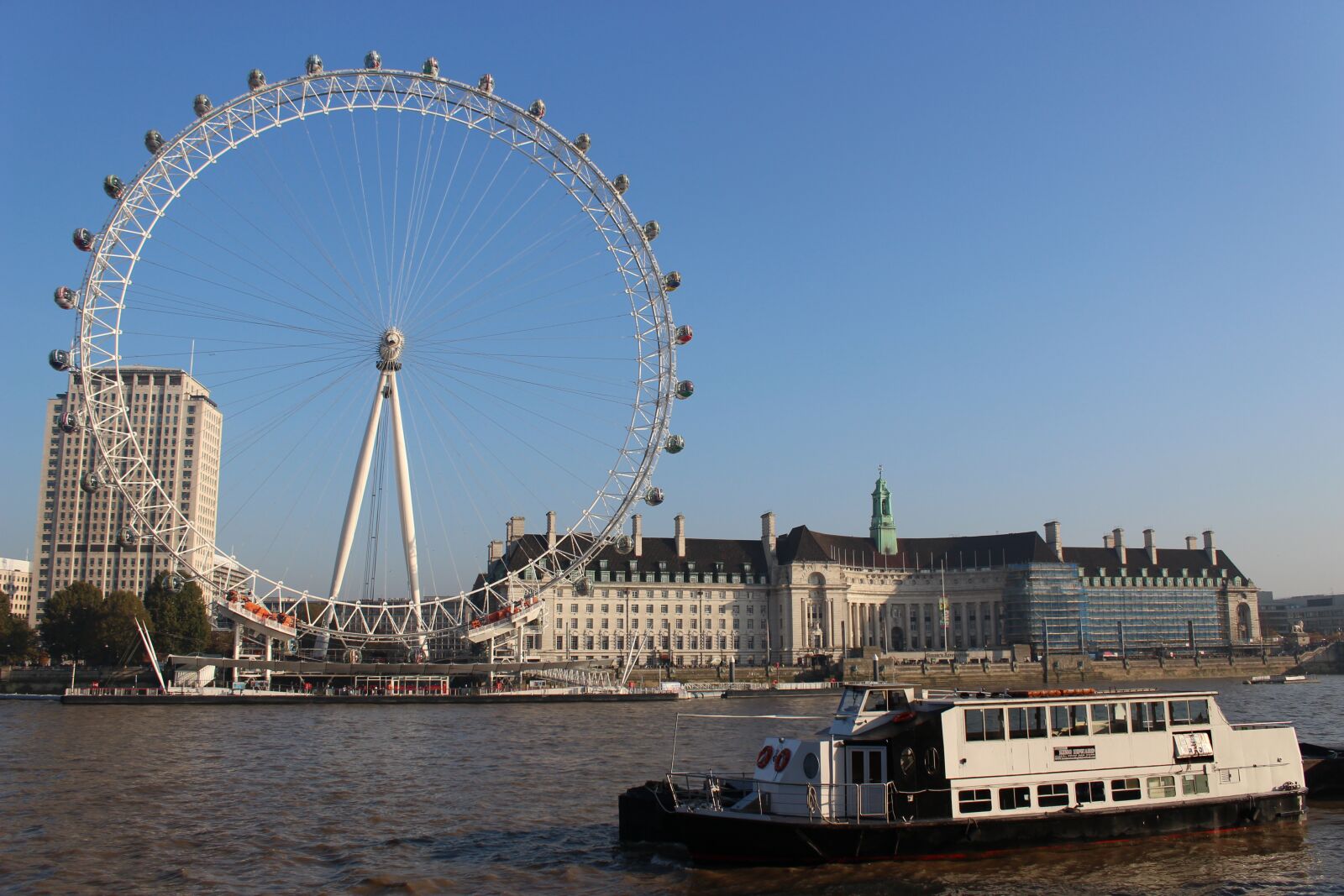 Canon EOS 100D (EOS Rebel SL1 / EOS Kiss X7) sample photo. London, thames, river photography
