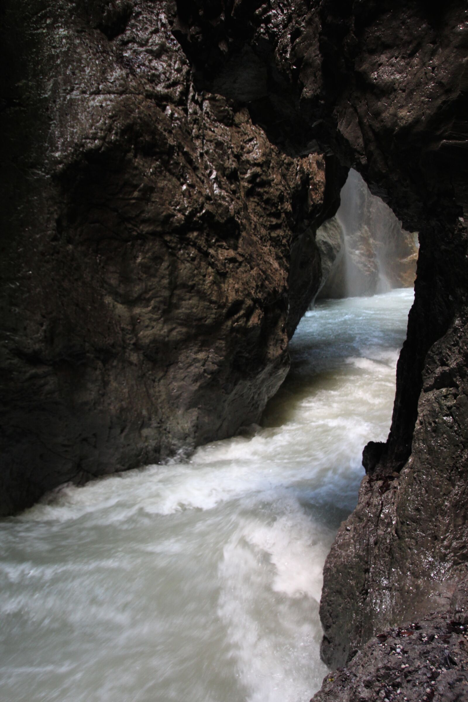 Canon EOS 600D (Rebel EOS T3i / EOS Kiss X5) sample photo. Partnachklamm, river, racing photography