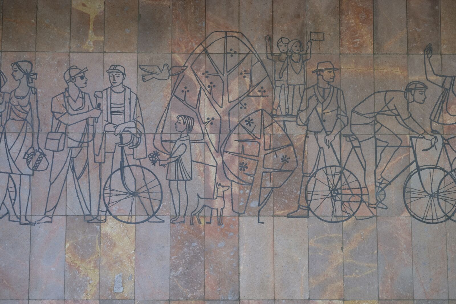 Fujifilm XF 18-55mm F2.8-4 R LM OIS sample photo. Communism, historically, monument photography