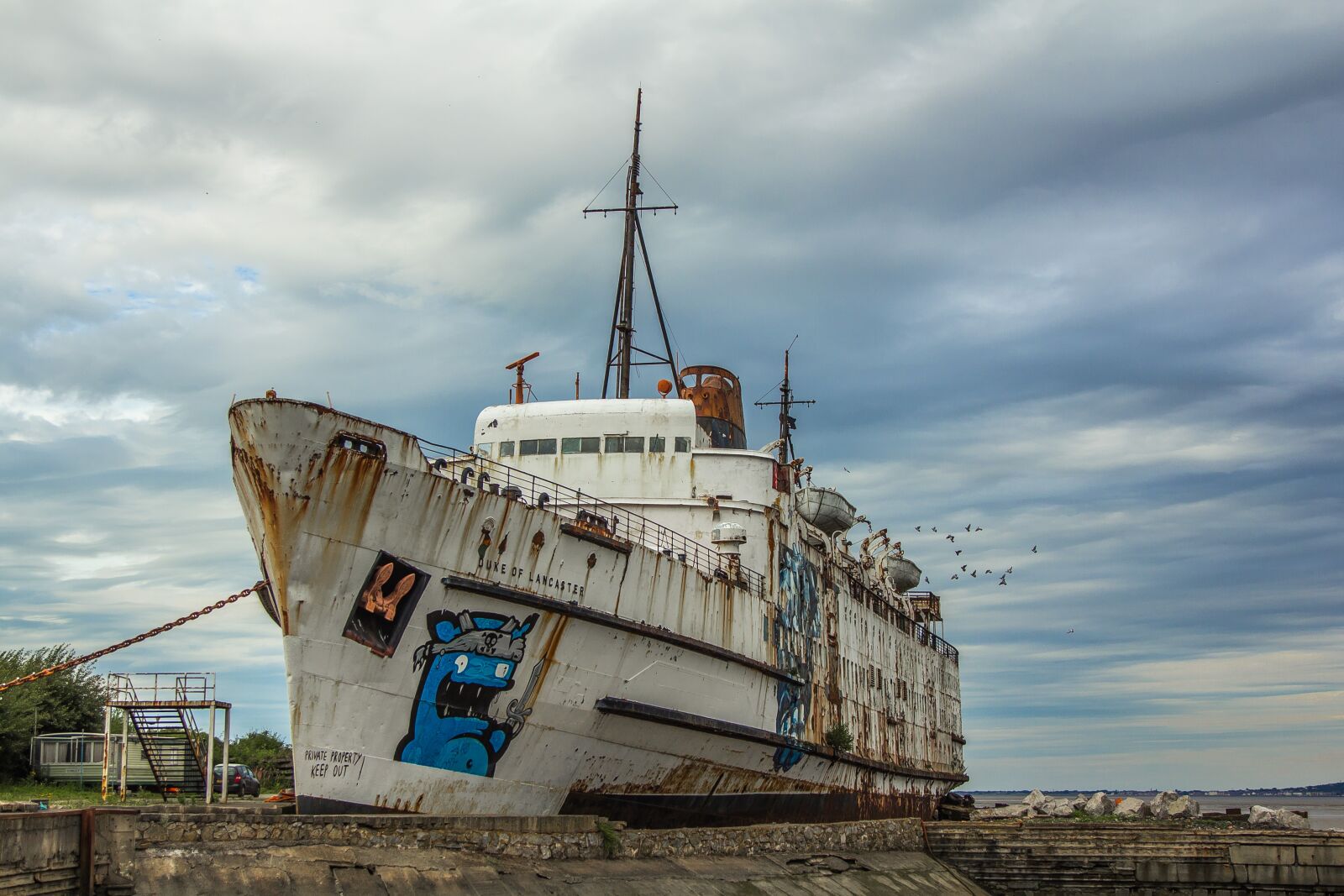 Canon EOS 60D + Canon EF 24-105mm F4L IS USM sample photo. Port, dilapidated boat, abandoned photography
