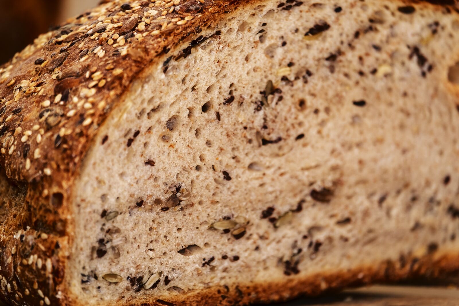 Fujifilm XF 55-200mm F3.5-4.8 R LM OIS sample photo. Bread, multigrain bread, bread photography