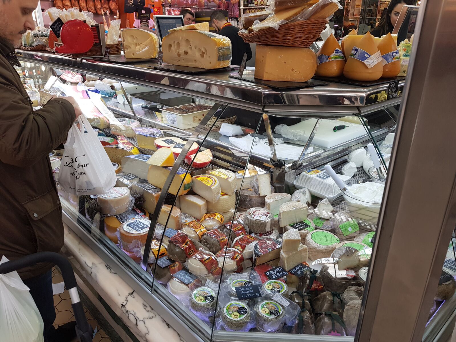 Samsung Galaxy S8+ sample photo. The market, market, food photography